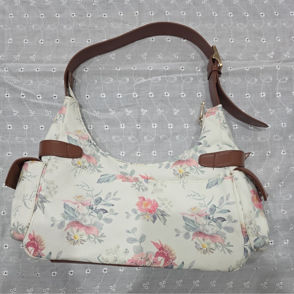 Fiorelli Floral Purse; White with pink flowers; brown interior; multiple pouches